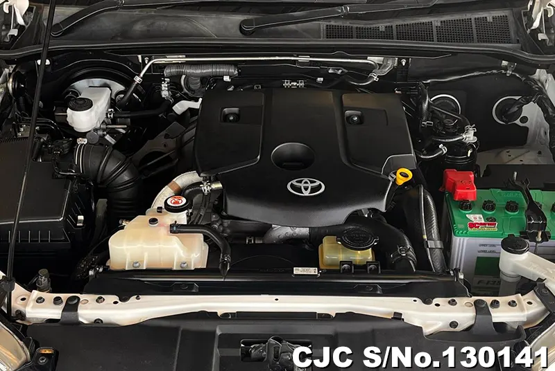 Toyota Hilux in White for Sale Image 13