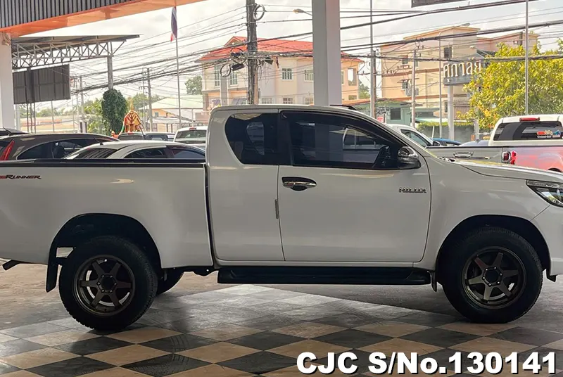 2019 Toyota / Hilux / Revo Stock No. 130141
