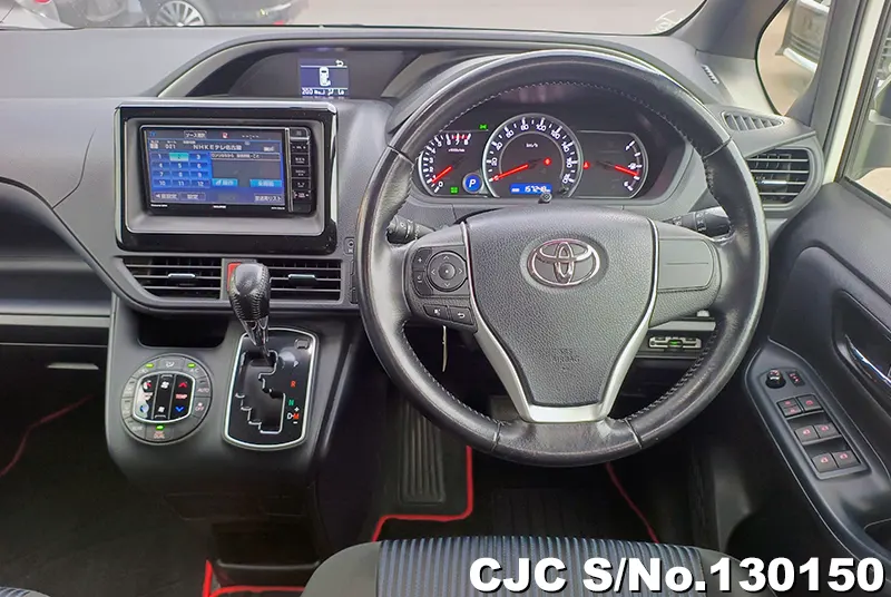 2015 Toyota / Voxy Stock No. 130150