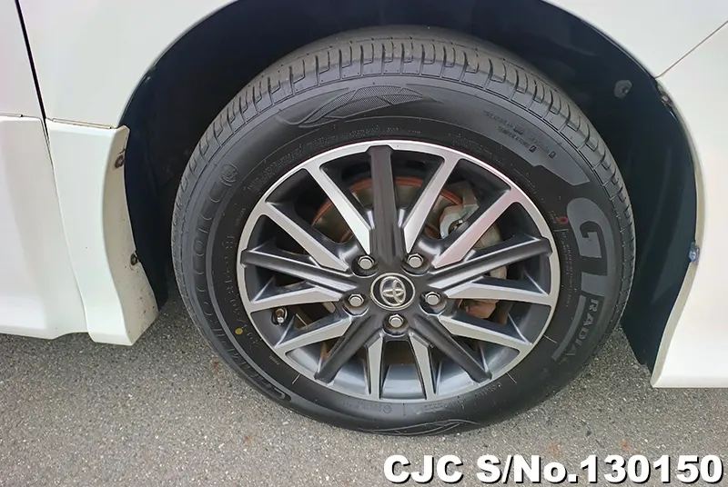 2015 Toyota / Voxy Stock No. 130150