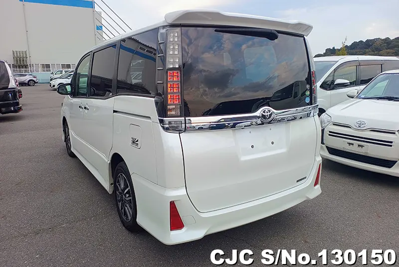 2015 Toyota / Voxy Stock No. 130150