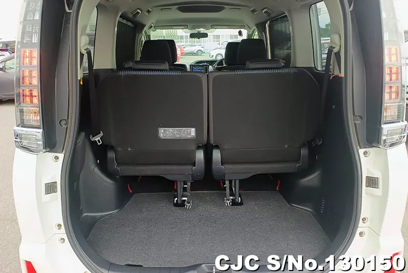 2015 Toyota / Voxy Stock No. 130150