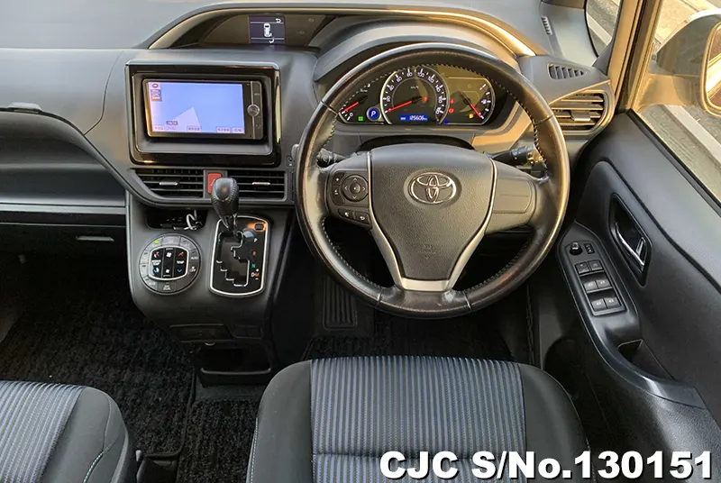 2015 Toyota / Voxy Stock No. 130151