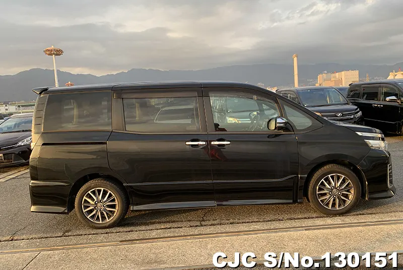 2015 Toyota / Voxy Stock No. 130151