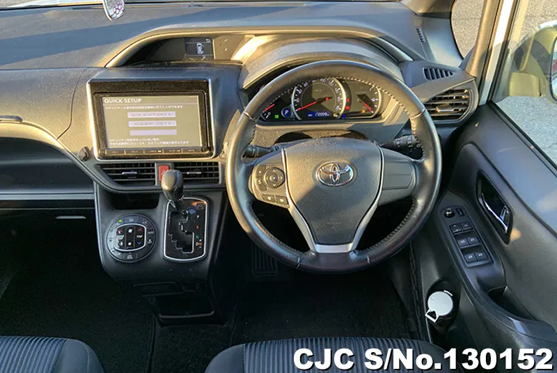 2015 Toyota / Voxy Stock No. 130152