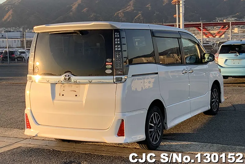 2015 Toyota / Voxy Stock No. 130152