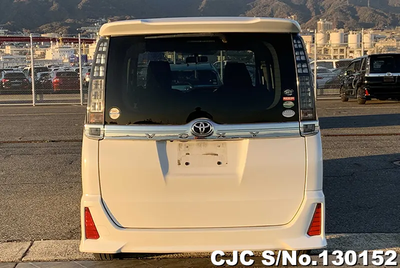 2015 Toyota / Voxy Stock No. 130152