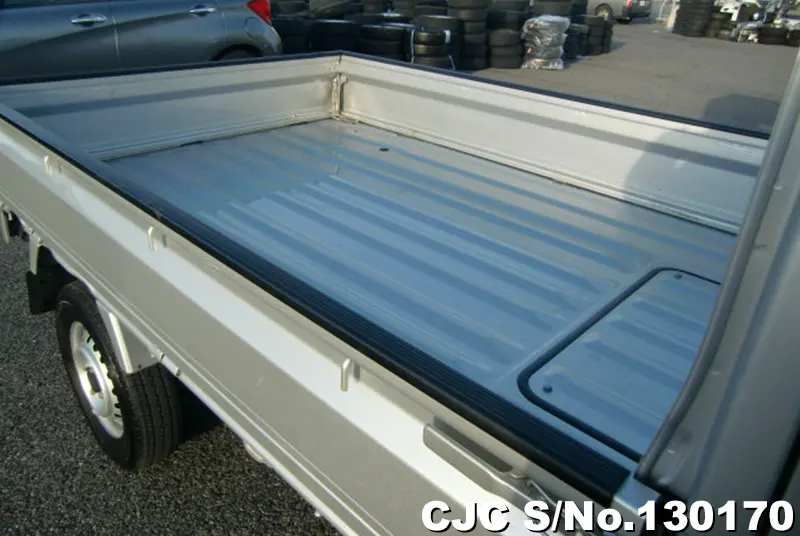 2017 Nissan / Clipper Stock No. 130170