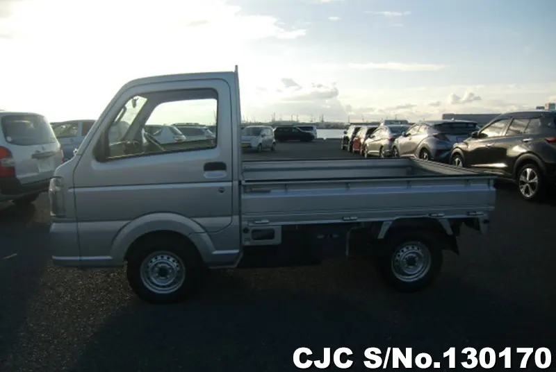 2017 Nissan / Clipper Stock No. 130170