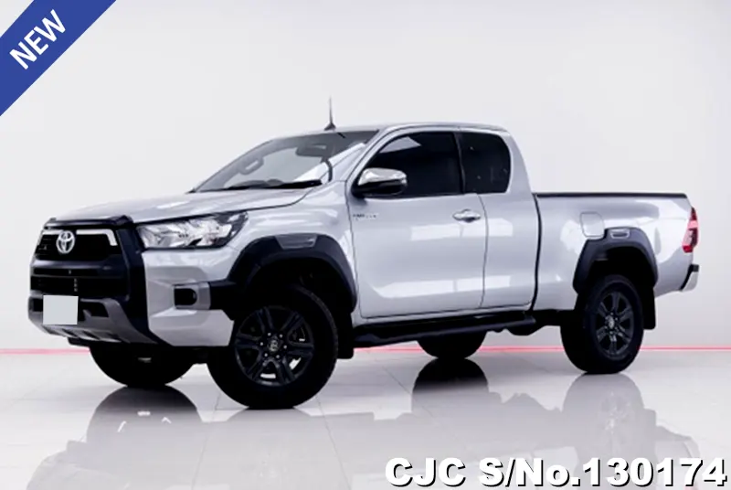 Toyota Hilux in Silver for Sale Image 1