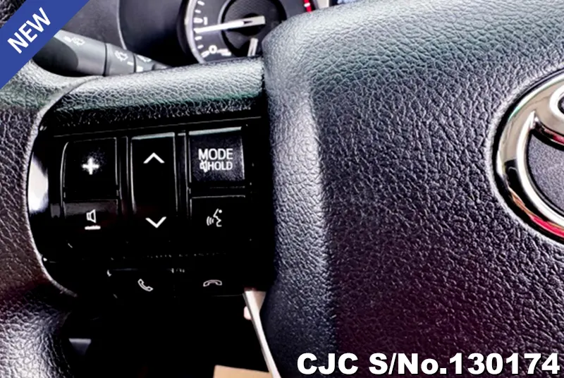 Toyota Hilux in Silver for Sale Image 10