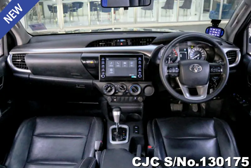2022 Toyota / Hilux / Revo Stock No. 130175