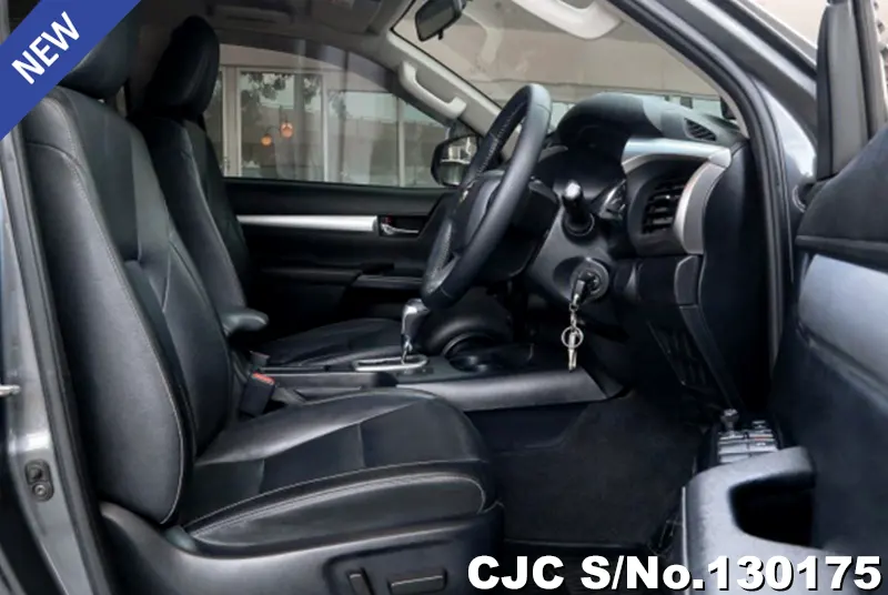 Toyota Hilux in Gray for Sale Image 6