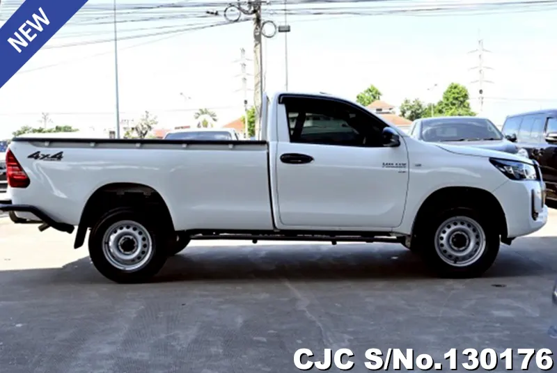 2023 Toyota / Hilux / Revo Stock No. 130176