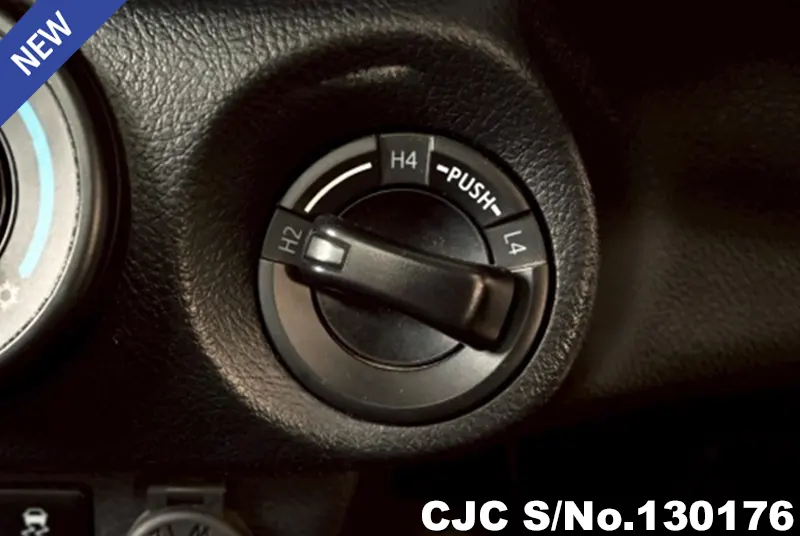 2023 Toyota / Hilux / Revo Stock No. 130176
