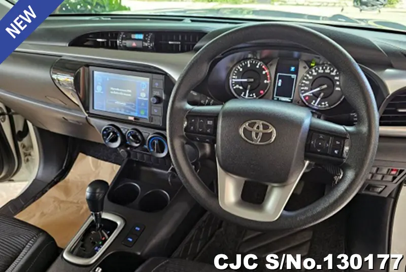 Toyota Hilux in White for Sale Image 7