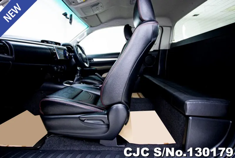 2017 Toyota / Hilux / Revo Stock No. 130179