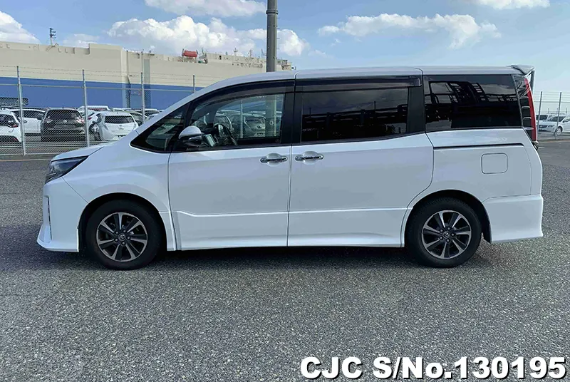 2018 Toyota / Noah Stock No. 130195