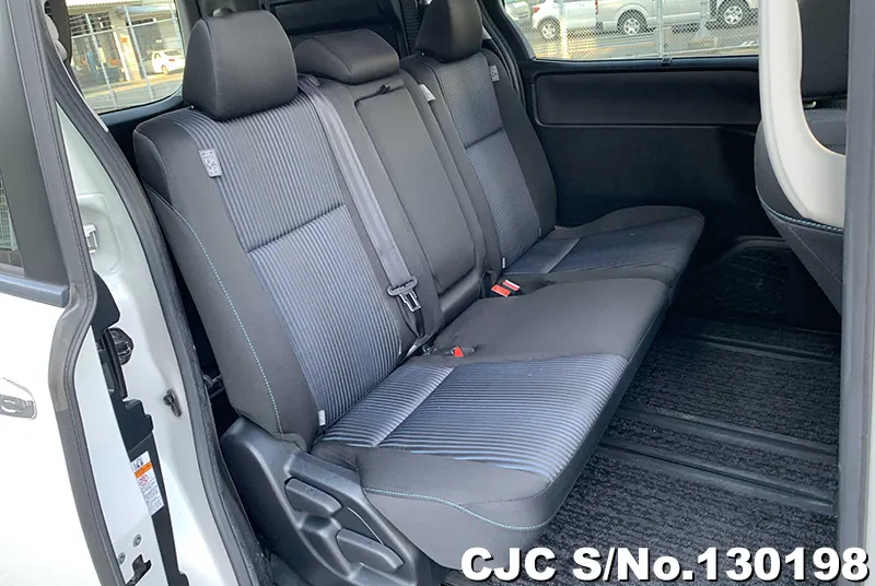 2016 Toyota / Voxy Stock No. 130198