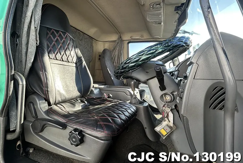 2006 Mitsubishi / Fuso Fighter Stock No. 130199