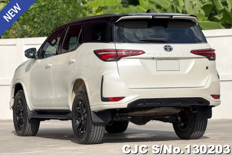 2022 Toyota / Fortuner Stock No. 130203