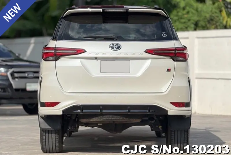 2022 Toyota / Fortuner Stock No. 130203