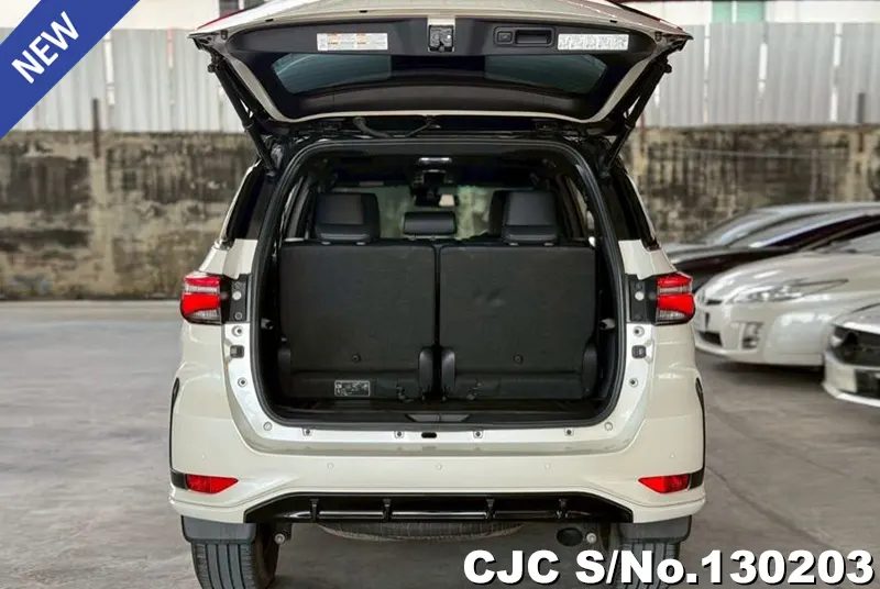2022 Toyota / Fortuner Stock No. 130203