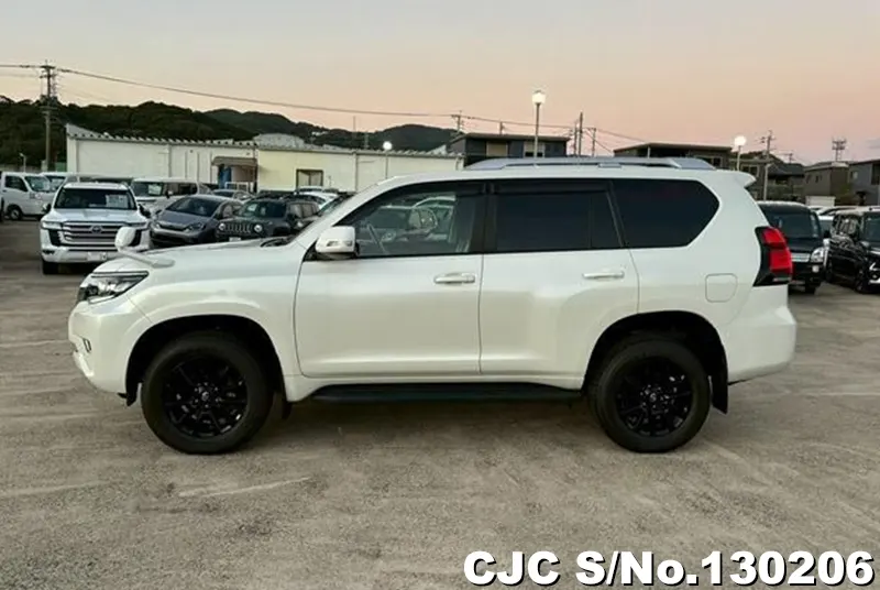 2022 Toyota / Land Cruiser Prado Stock No. 130206