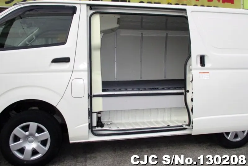 2019 Toyota / Hiace Stock No. 130208