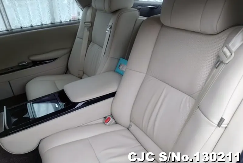 2019 Toyota / Century Stock No. 130211