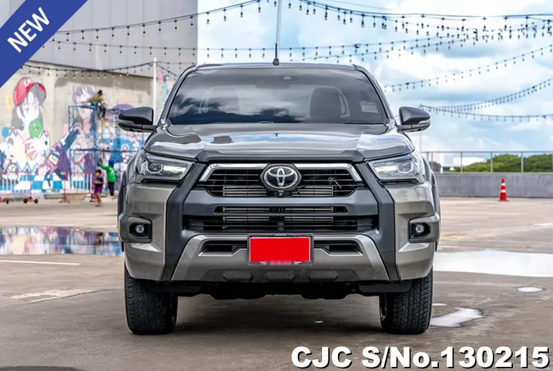 Toyota Hilux in Oxide Bronze Metallic for Sale Image 4
