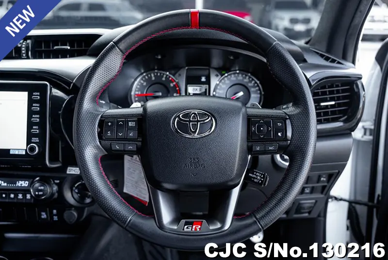 Toyota Hilux in White for Sale Image 14