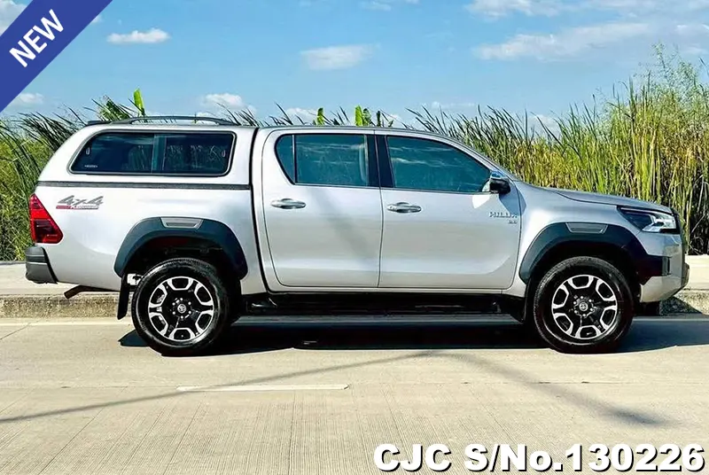 Toyota Hilux in Silver for Sale Image 4