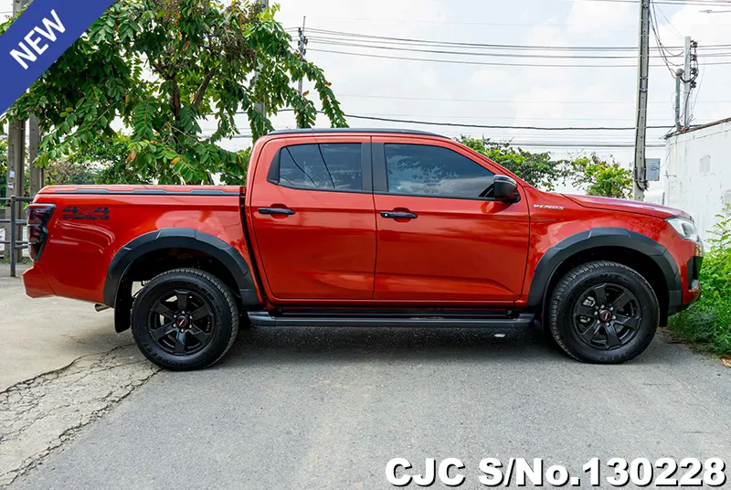 Isuzu D-Max in Red for Sale Image 6