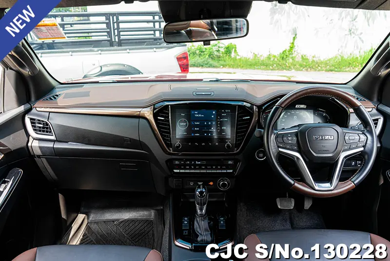 Isuzu D-Max in Red for Sale Image 8