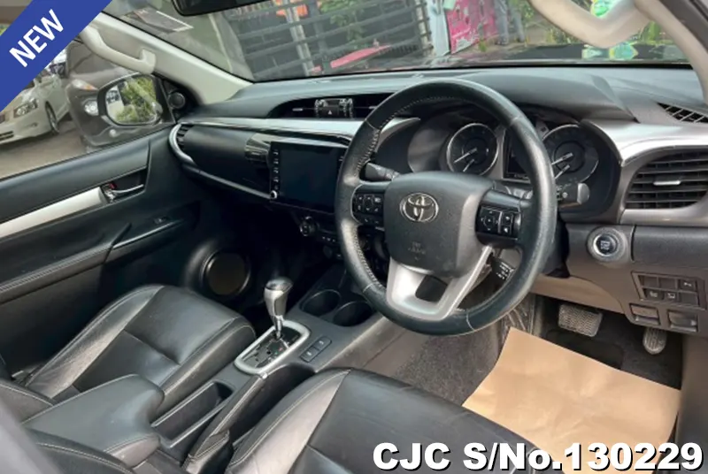 2021 Toyota / Hilux / Revo Stock No. 130229