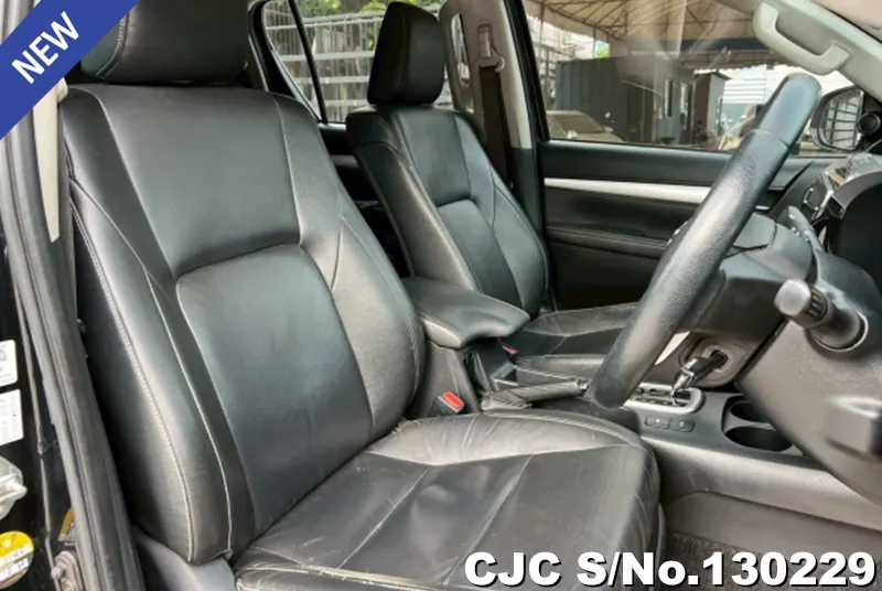 2021 Toyota / Hilux / Revo Stock No. 130229