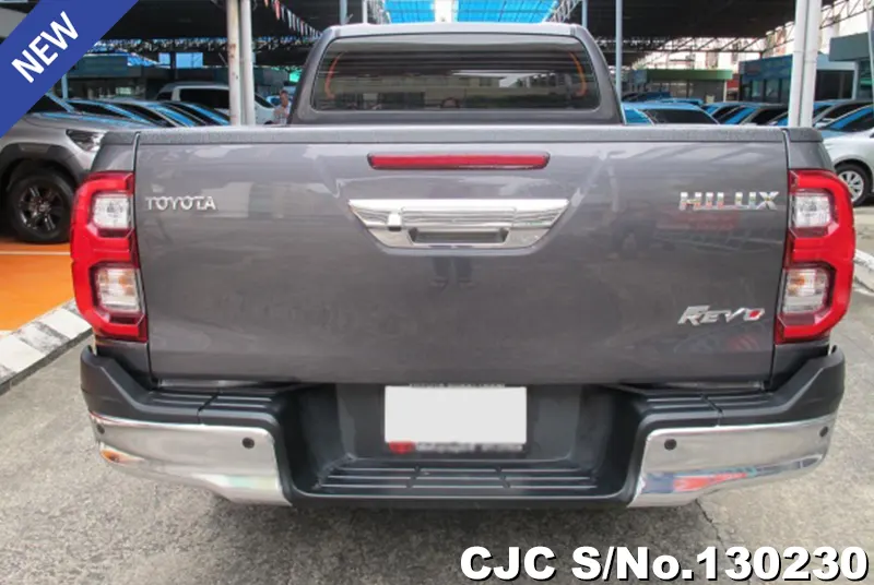 Toyota Hilux in Gray for Sale Image 5