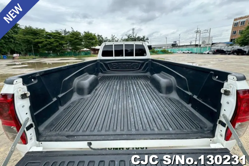 2022 Toyota / Hilux / Revo Stock No. 130231