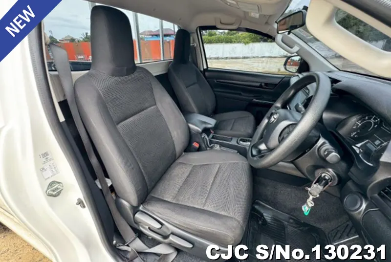 Toyota Hilux in White for Sale Image 5