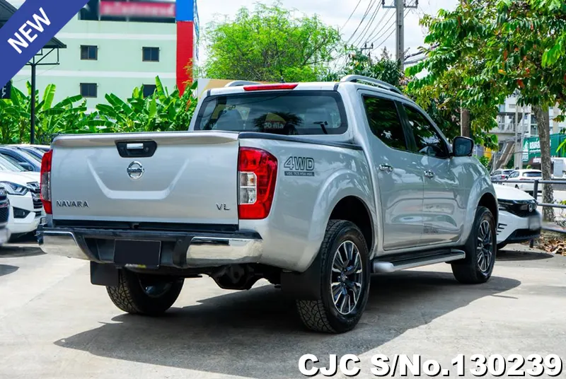 Nissan Navara in Silver for Sale Image 2