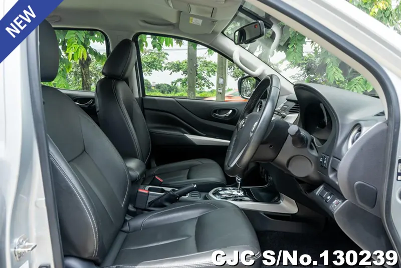 Nissan Navara in Silver for Sale Image 9