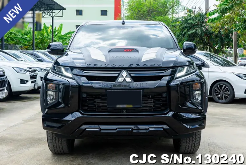 Mitsubishi Triton in Black for Sale Image 4