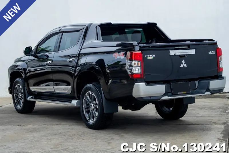 Mitsubishi Triton in Gray for Sale Image 1
