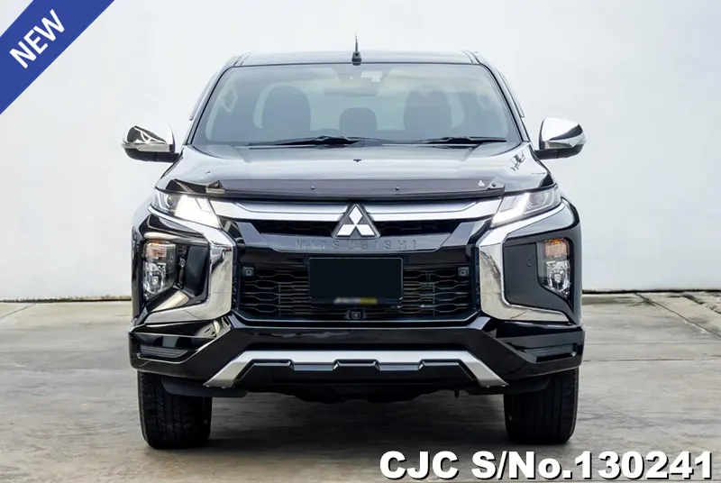 Mitsubishi Triton in Gray for Sale Image 4