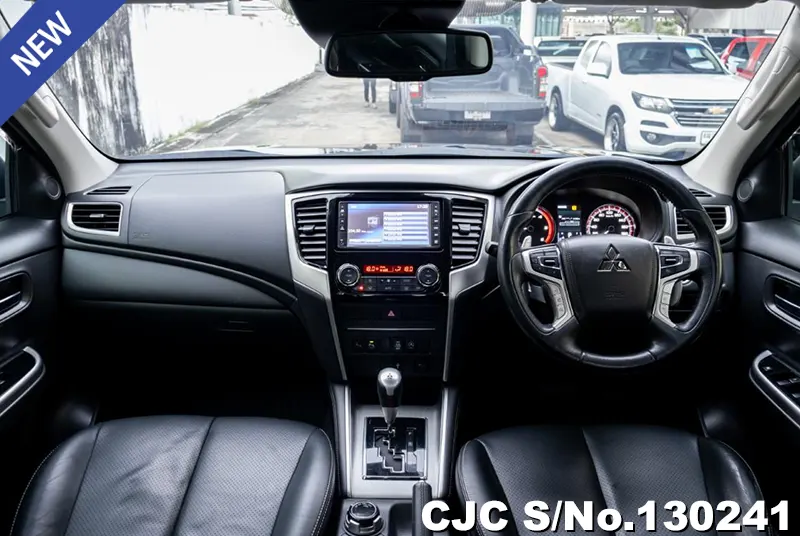 Mitsubishi Triton in Gray for Sale Image 8