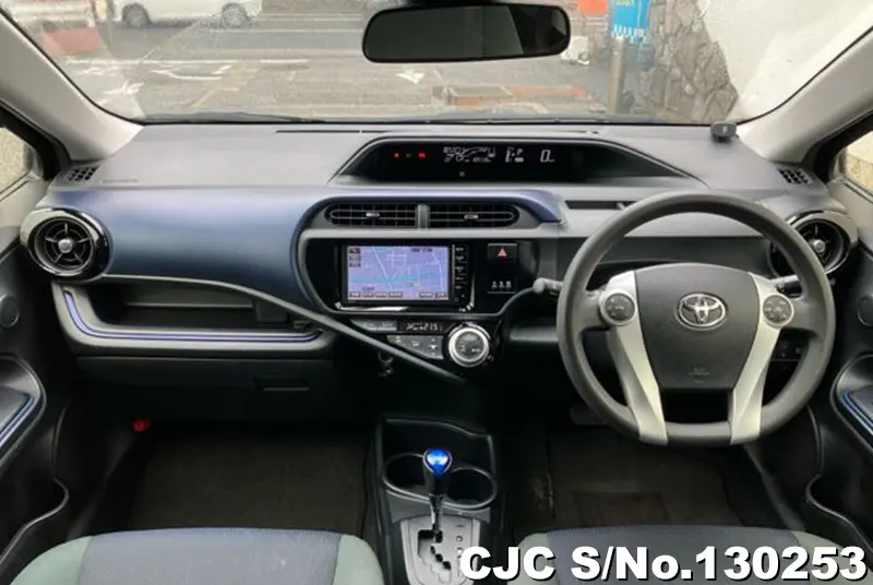 2016 Toyota / Aqua Stock No. 130253