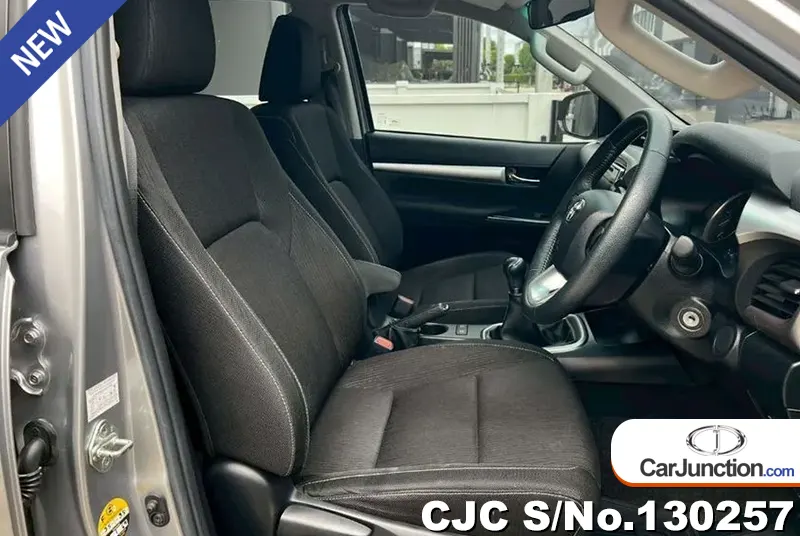 Toyota Hilux in Silver for Sale Image 5