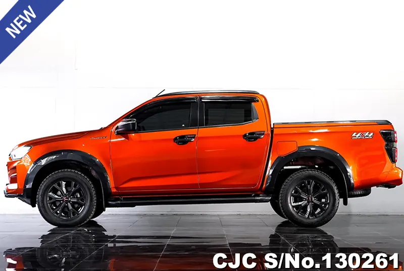 Isuzu D-Max in Orange for Sale Image 7