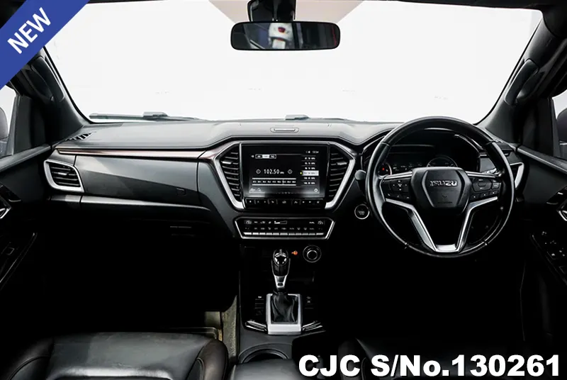 Isuzu D-Max in Orange for Sale Image 8